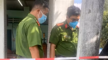 Người đàn ông tử vong trong tình trạng lõa thể tại nhà