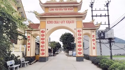 Vân Hoàn quê cụ Tú Loan