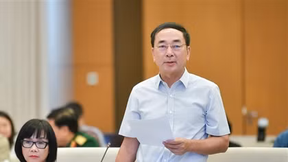 Chủ tịch Quốc hội lo ngại việc thang chữa cháy chỉ đến tầng 15 nhưng lại cấp phép xây hàng chục tầng