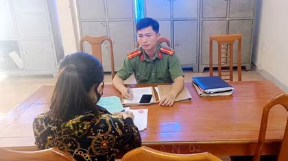 Vu vạ giáo viên có quan hệ bất chính, 2 người bị xử phạt