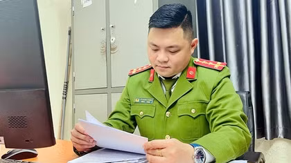 Trinh sát trẻ say nghề đấu tranh với tội phạm trên không gian mạng