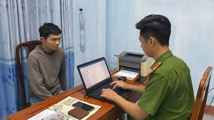 Lẻn vào khách sạn ở TP Hồ Chí Minh cuỗm tiền rồi ra Huế “nghỉ dưỡng”