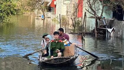 Công an TP Hải Phòng tương thân, tương ái cùng đồng bào trong lúc gian nan