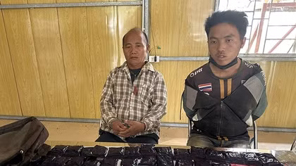 Hai bố con rủ nhau đi buôn ma túy