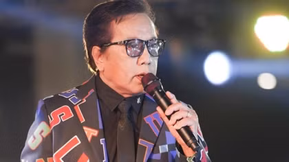Danh ca Elvis Phương và niềm riêng sau câu hát