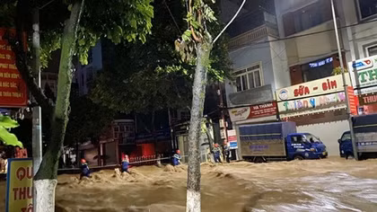 Mưa lũ ở Sơn La làm 3 người chết, 5 người mất tích