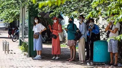 Nhiệt độ tăng, miền Bắc và Trung Bộ nắng nóng gay gắt
