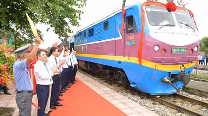 Đường sắt khai trương đoàn tàu liên vận quốc tế đầu tiên từ ga Cao Xá