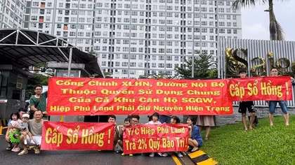 Đừng đem người mua nhà ra làm “con tin” trong việc cấp sổ hồng cho căn hộ chung cư