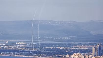 Hezbollah nã rocket vào căn cứ không quân Israel