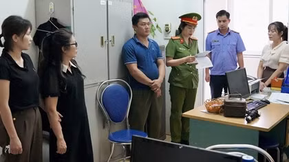 Phó giám đốc Trung tâm đào tạo nghề cùng 5 cán bộ bị khởi tố