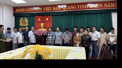 Khởi tố thêm 23 bị can trong vụ buôn lậu 200 triệu lít xăng