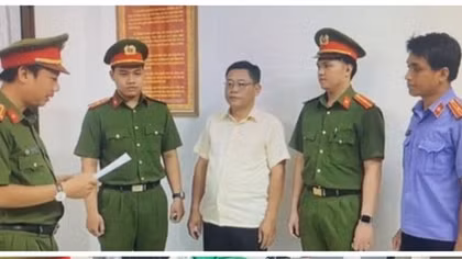 “Ăn chia” khi lắp thang máy, nguyên trưởng ban và phó ban quản trị chung cư bị khởi tố