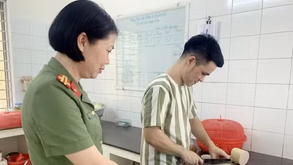 Nữ quản giáo và "nghệ thuật" thu phục lòng người