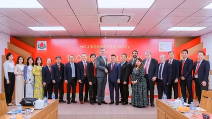 Tổng công ty CP Bảo Minh ký hợp tác với Phòng Thương mại Mỹ-Á và doanh nghiệp Bảo hiểm Hoa Kỳ