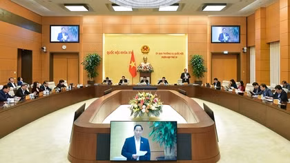 Uỷ ban Thường vụ Quốc hội cho ý kiến dự án Luật Trật tự an toàn giao thông đường bộ