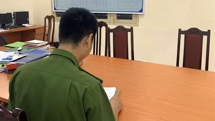 Tiếng xe máy của người cha