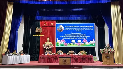 Giải quyết tốt mối quan hệ giữa thực hành dân chủ và tăng cường pháp chế, bảo đảm kỷ cương xã hội