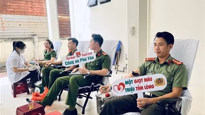 Gần 200 cán bộ, chiến sĩ Công an tỉnh Phú Yên tình nguyện hiến máu
