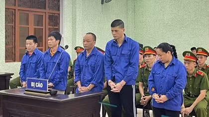 Buôn bán 24 bánh heroin, cặp vợ chồng cùng 2 đồng phạm lĩnh án tử hình