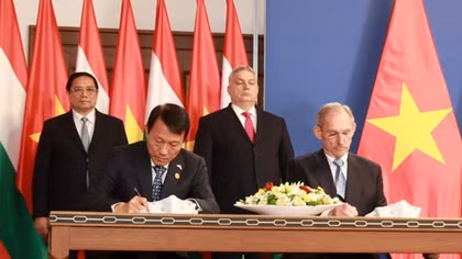 Đoàn đại biểu Bộ Công an Việt Nam làm việc với Bộ Nội vụ Hungary