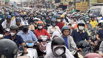 Thi công hơn 2 năm chưa xong 7km đường thường xuyên ùn tắc