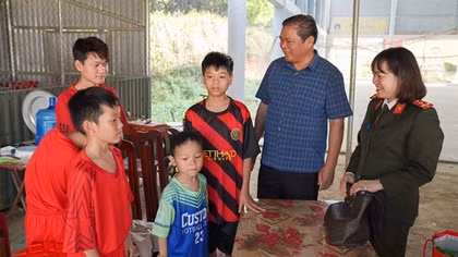 Tổ ấm đặc biệt ở Công an xã Văn Sơn