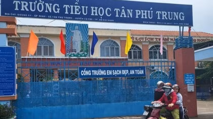 TP Hồ Chí Minh: Kỷ luật hiệu trưởng và kế toán một trường Tiểu học