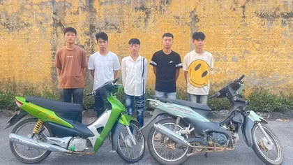 Phạm tội vì làm theo trend “chặt biển số xe người lạ mặt đi đường” trên TikTok