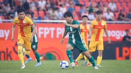 Những dấu ấn đầu tiên của ngôi sao hạng Nhất