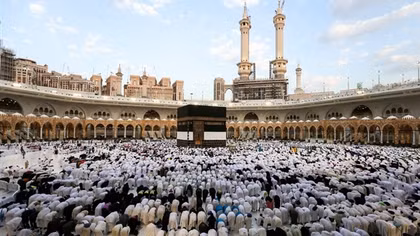Thánh địa Mecca nóng như đổ lửa, 19 người hành hương thiệt mạng