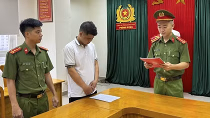 Phó Tổng Giám đốc Công ty TNHH Newpot Quốc tế ra đầu thú