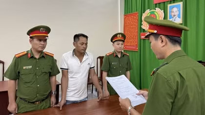Thu gom xe gian “phù phép” thành xe mới, chiếm đoạt hơn 9,3 tỷ đồng