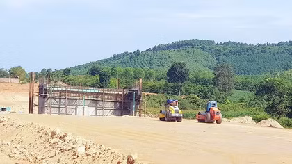 Tháo gỡ khó khăn đưa Dự án cao tốc Bắc-Nam hoàn thành đúng mốc quy định