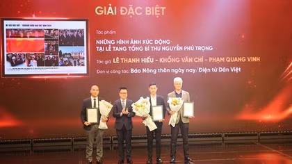 Trao giải ảnh “Khoảnh khắc báo chí” năm 2024