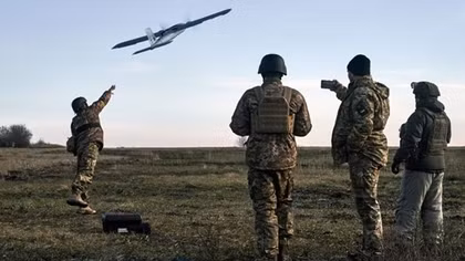 Hơn 50 UAV từ Ukraine tràn qua, hạ tầng điện của Nga hư hại