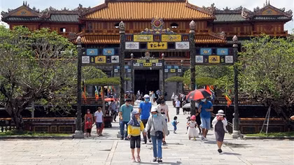 Miền Bắc và Trung Bộ nắng nóng, Nam Bộ chiều tối và đêm có mưa rào và giông