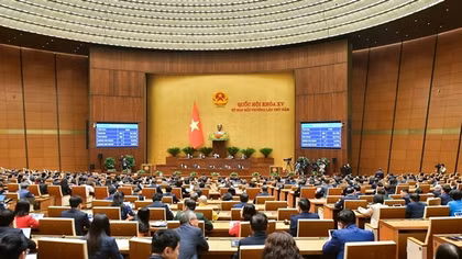 Thông qua Luật Đất đai (sửa đổi), ban hành bảng giá đất hàng năm để sát diễn biến thị trường