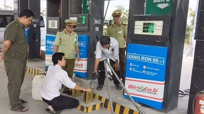 Xử phạt 860 cơ sở kinh doanh xăng dầu vi phạm