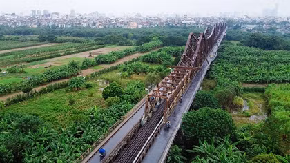 Giải quyết bài toán thoát lũ là vấn đề quan trọng hàng đầu