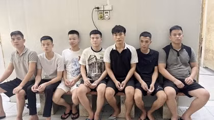 Dùng mạng xã hội, nhóm đối tượng đóng vai cả người bán và kẻ mua để lừa đảo