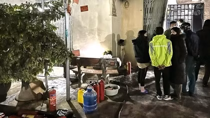 Cháy nhà trong đêm, 3 mẹ con tử vong