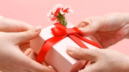 Quà tặng - có là cầu nối văn hóa?!