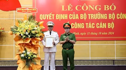 Công bố quyết định Giám đốc Công an tỉnh Quảng Bình