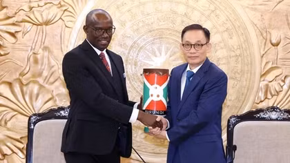 Trưởng ban Đối ngoại Trung ương tiếp Tổng thư ký Đảng CNDD-FDD cầm quyền tại Burundi