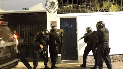 Nhân viên ngoại giao Mexico về nước sau vụ Ecuador đột kích Đại sứ quán