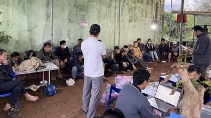 Triệt phá điểm đá gà hàng chục người tham gia