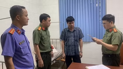 Bắt tạm giam Trưởng khoa Điều trị bắt buộc - Bệnh viện Tâm thần Trung ương I về tội "Nhận hối lộ"