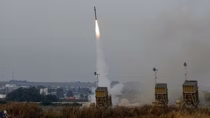 Hezbollah nã hơn 200 rocket vào Israel