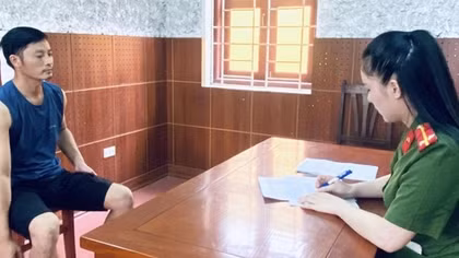Giả danh cán bộ Bộ Quốc phòng lừa đảo "chạy" biên chế quân nhân chuyên nghiệp